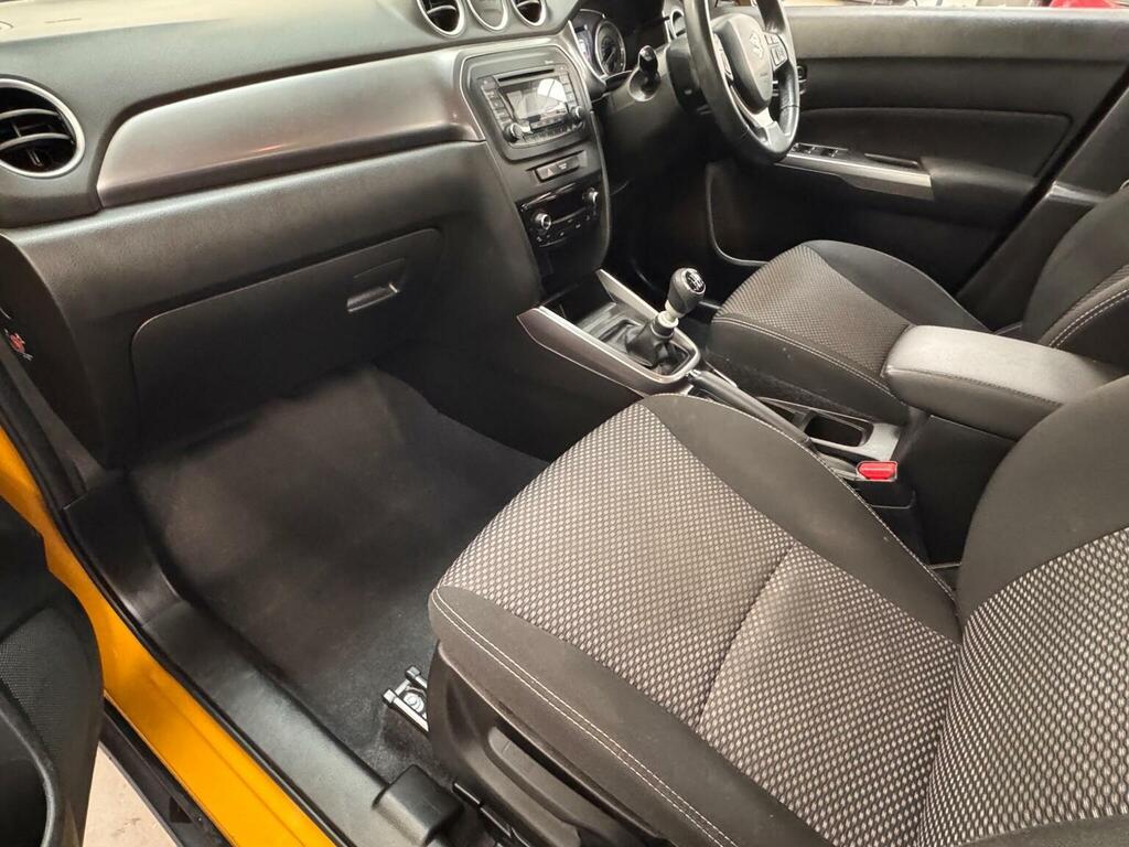 Suzuki Vitara Vitara Sz-t Boosterjet Mhev White #18