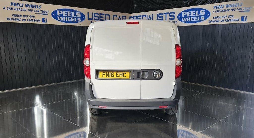 Vauxhall Combo Mpv FN16EHC White #4