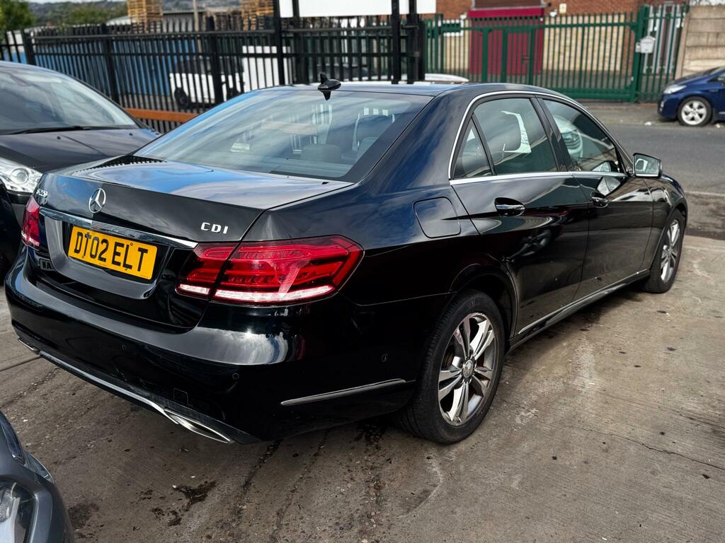 Mercedes-Benz E Class Saloon #6