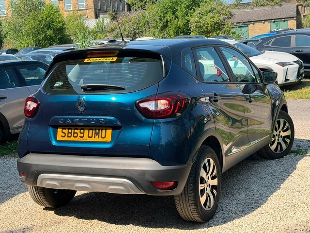 Renault Captur Suv Blue #5