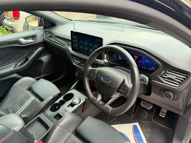 Ford Focus 1.0T Ecoboost 125 Bhp St-line X Nq Grey #10