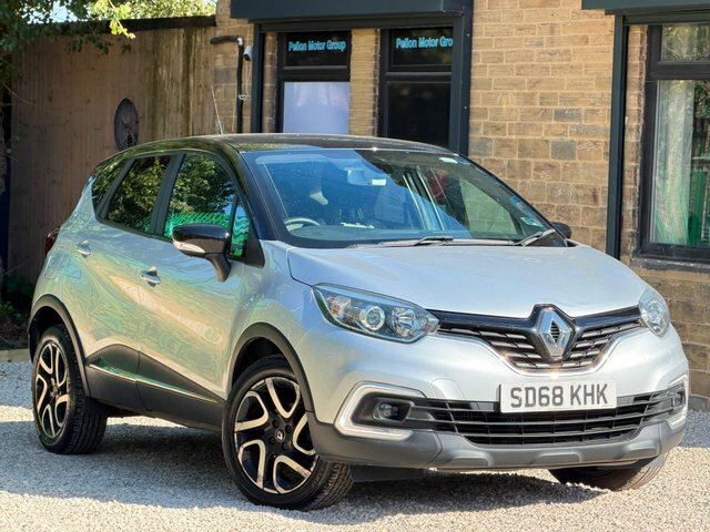 Renault Captur Iconic Tce Silver