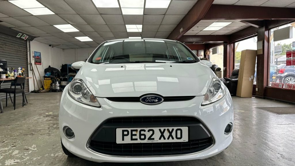 Ford Fiesta 1.3L Zetec White #2