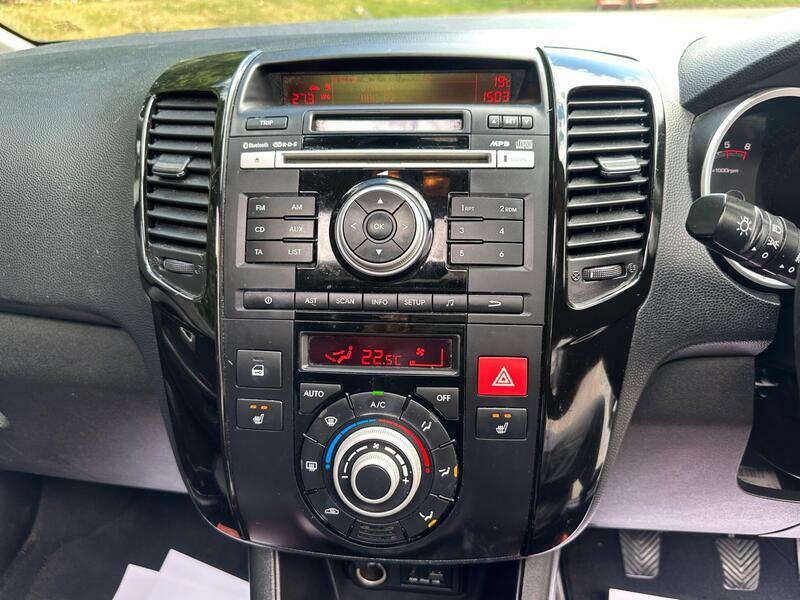Kia Venga 1.6 2 Mpv Euro 5 123 Bhp Silver #14