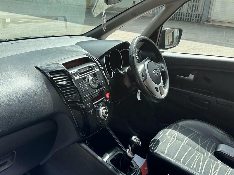 Kia Venga 1.6 2 Mpv Euro 5 123 Bhp Silver #28