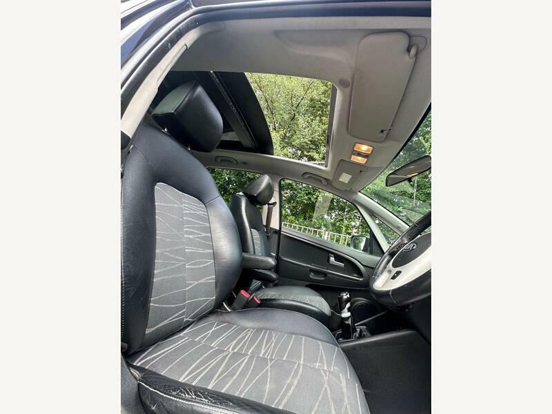 Kia Venga 1.6 2 Mpv Euro 5 123 Bhp Silver #12