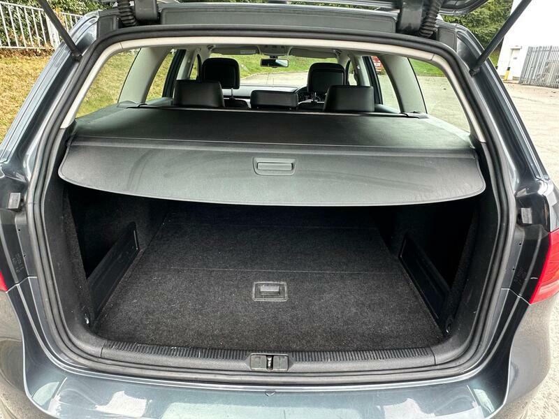 Volkswagen Passat 2.0 Executive Style Tdi Bmt Dsg Estate 139 Sat Grey #29