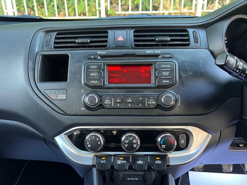 Kia RIO 1.25 1 Air Hatchback Euro 5 84 Red #13
