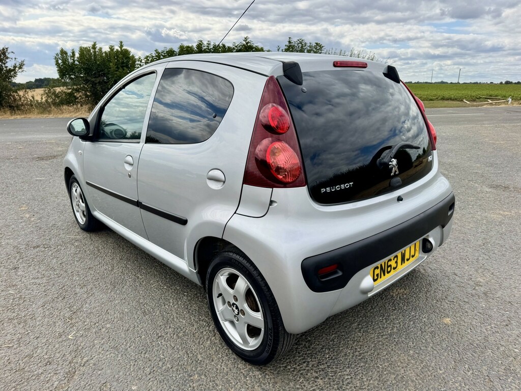 Peugeot 107 1.0 12V Allure Bluetooth GN63WJJ Silver #4
