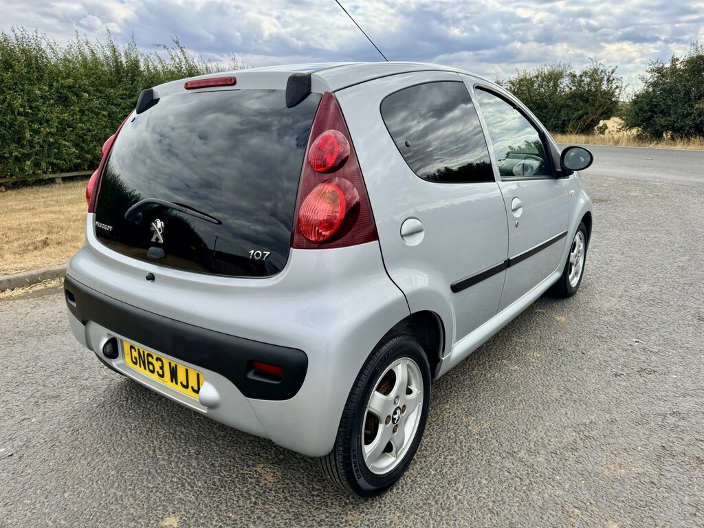 Peugeot 107 1.0 12V Allure Bluetooth GN63WJJ Silver #2