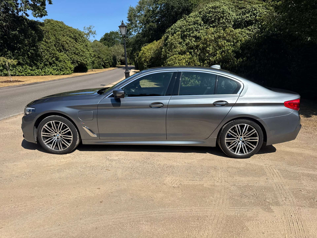 BMW 5 Series 530E M Sport Grey #29