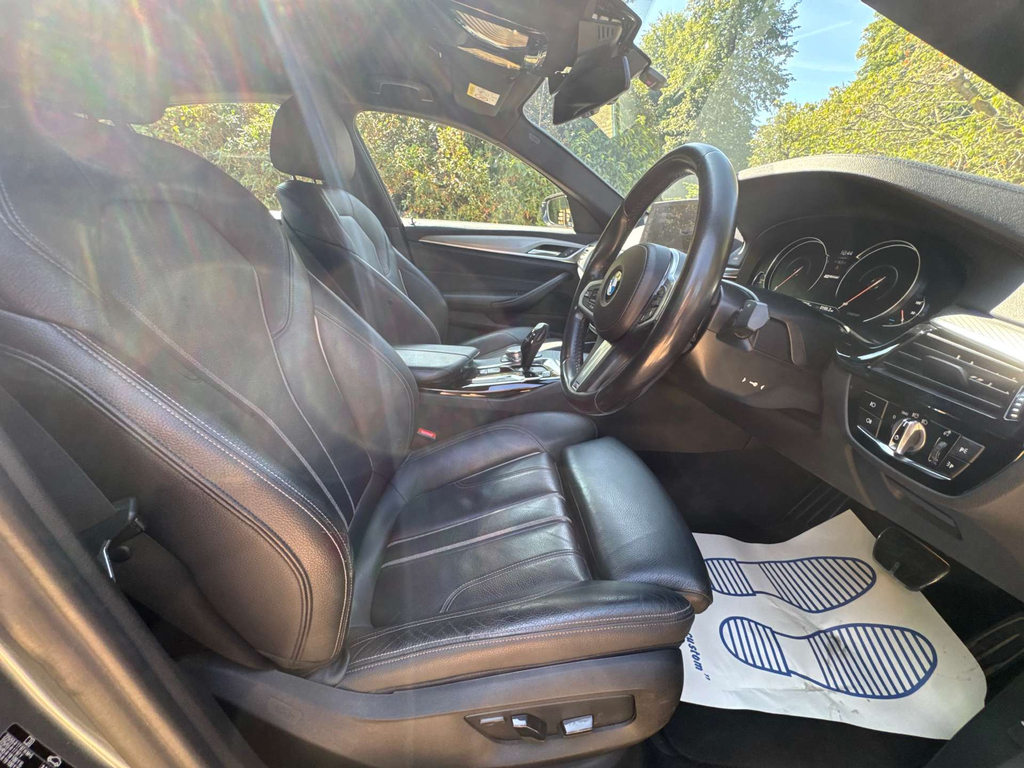 BMW 5 Series 530E M Sport Grey #14