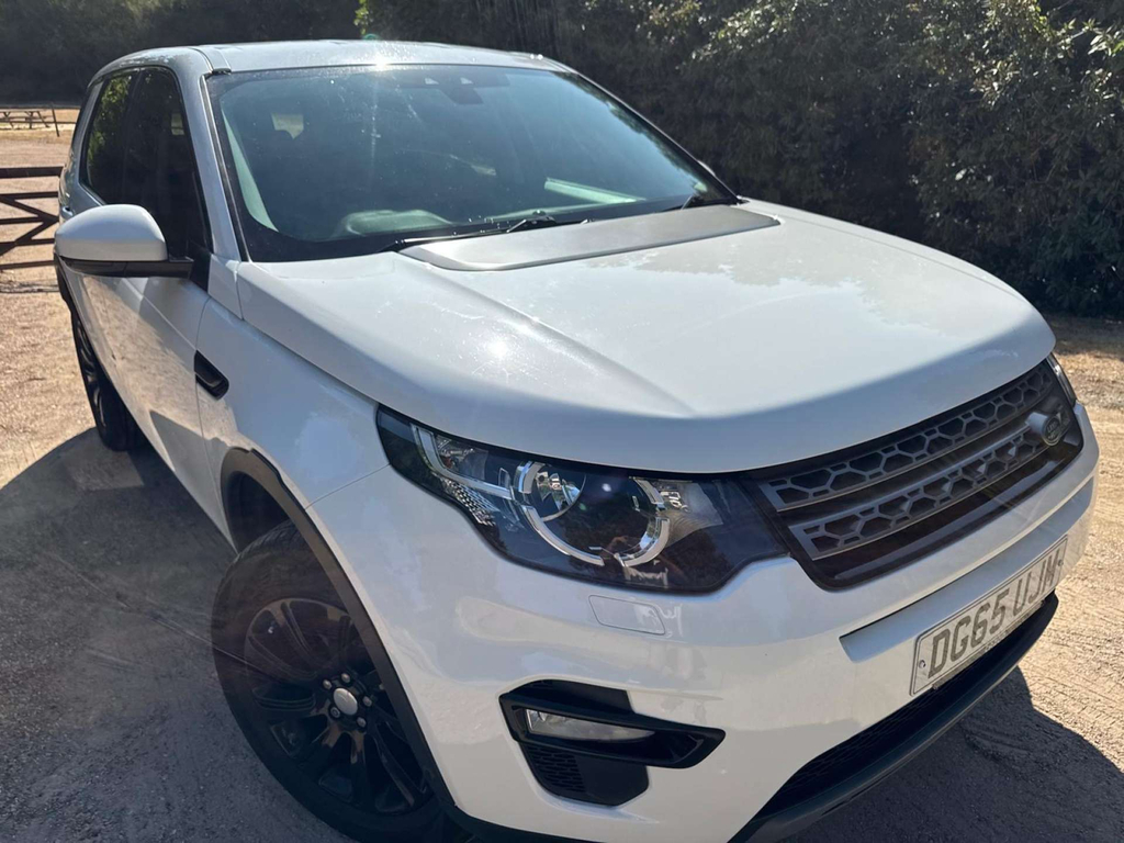 Land Rover Discovery Sport Se Tech Td4 4Wd White