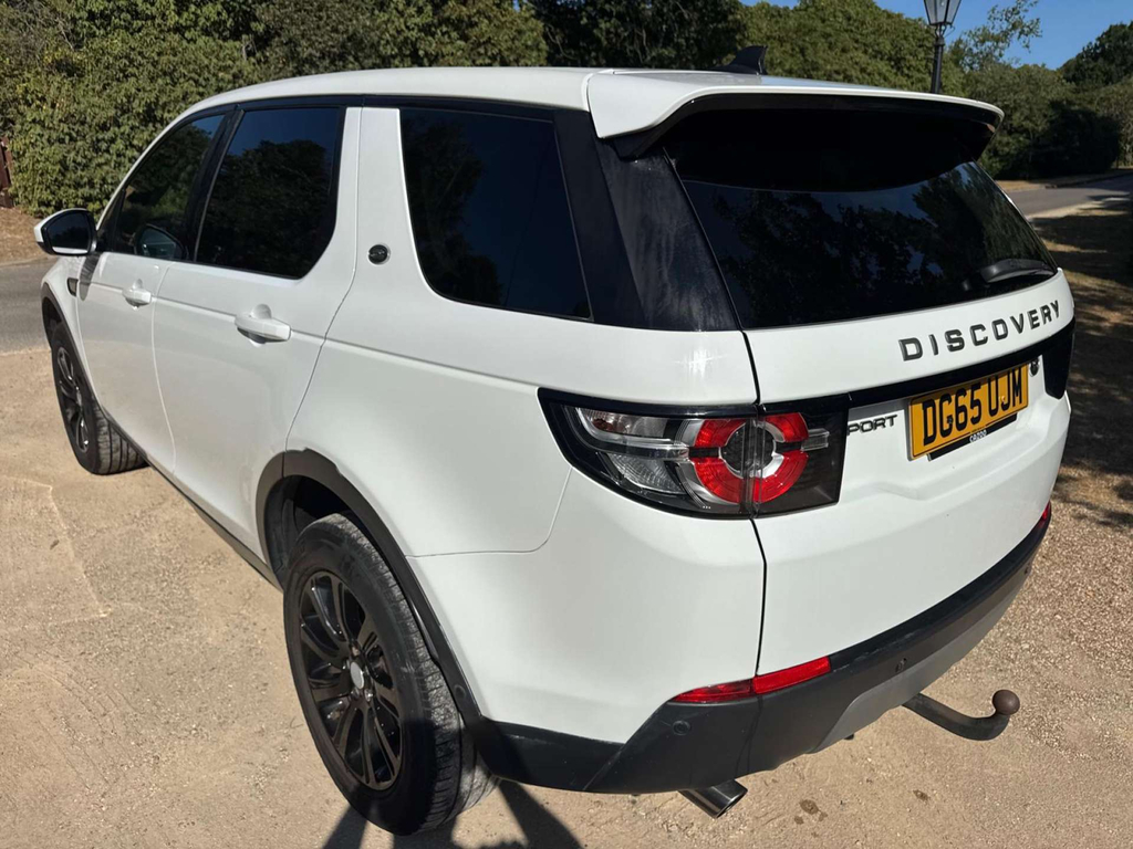 Land Rover Discovery Sport Se Tech Td4 4Wd White #4