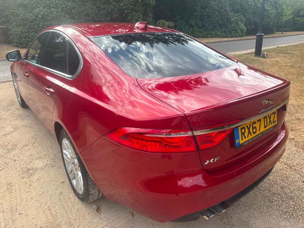 Jaguar XF Portfolio D #4