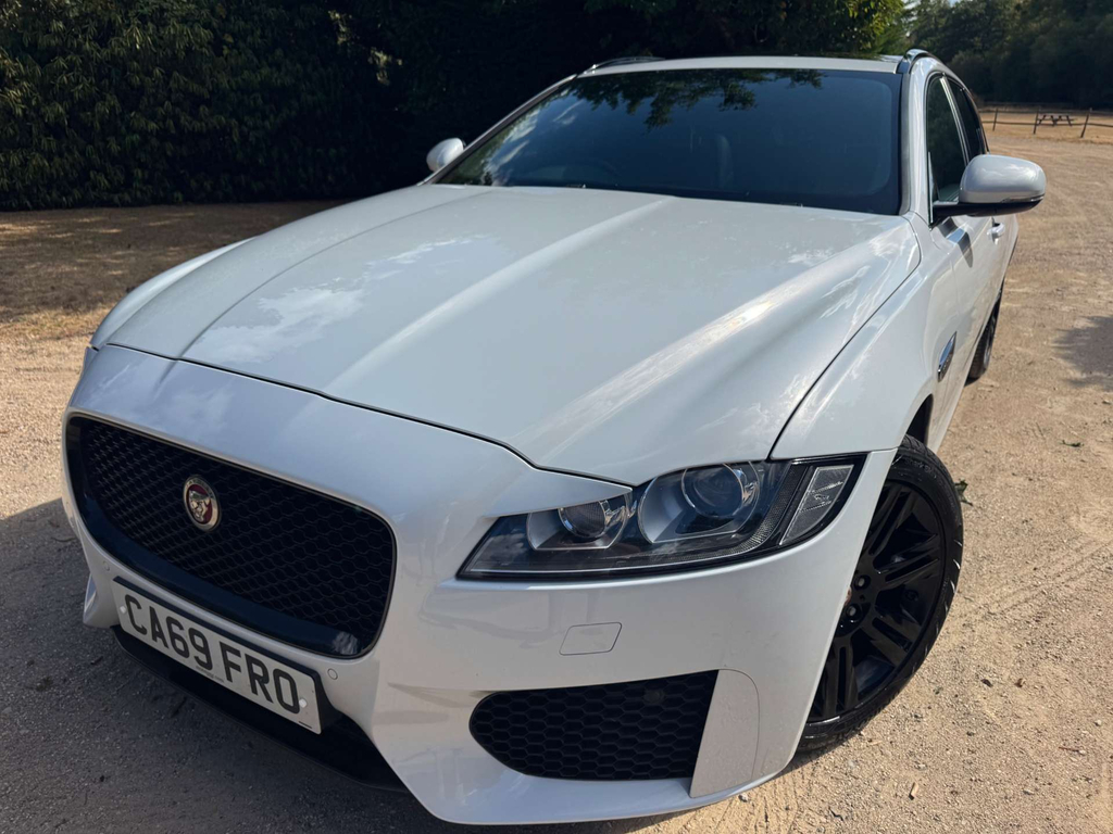Jaguar XF Chequered Flag #3