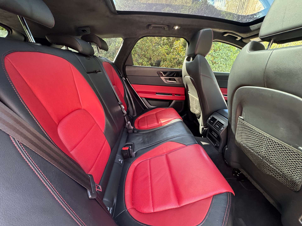Jaguar XF R-sport Saloon Red #25