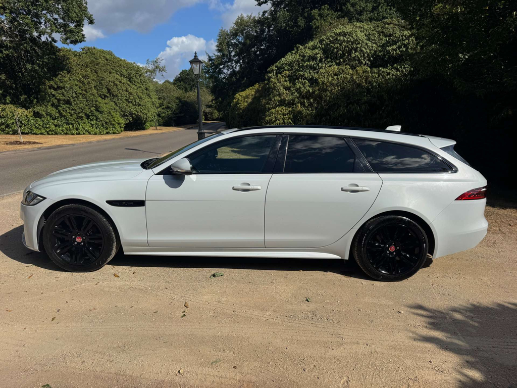 Jaguar XF R-sport Saloon Red #7