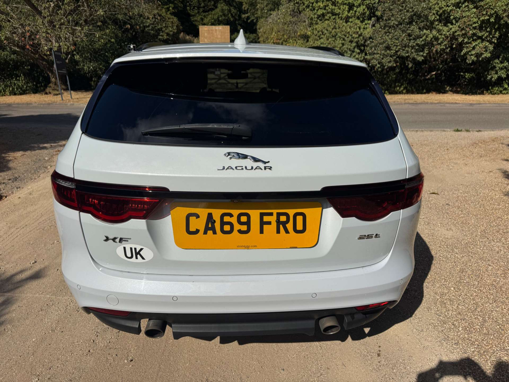 Jaguar XF R-sport Saloon Red #41