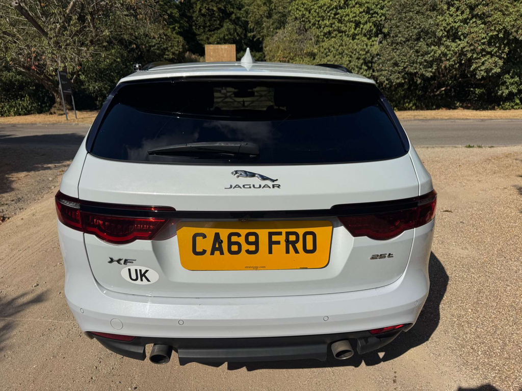 Jaguar XF R-sport Saloon Red #31