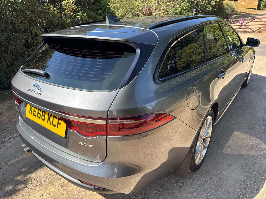 Jaguar XF R-sport 5-Door Grey #28