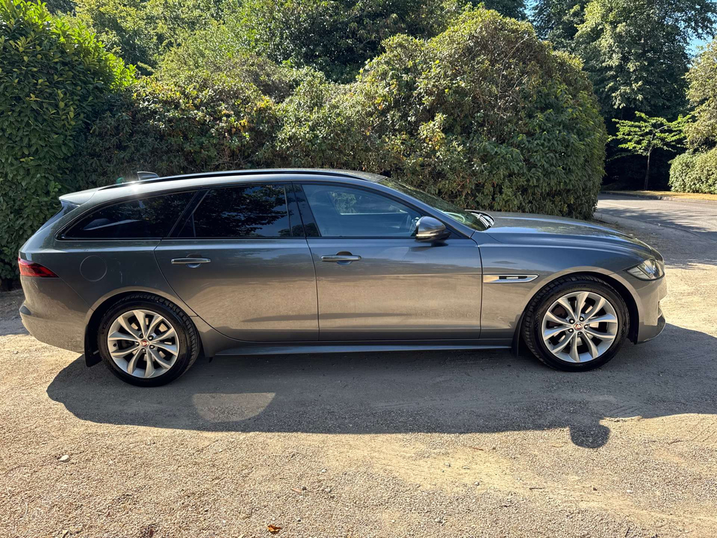 Jaguar XF R-sport 5-Door Grey #30