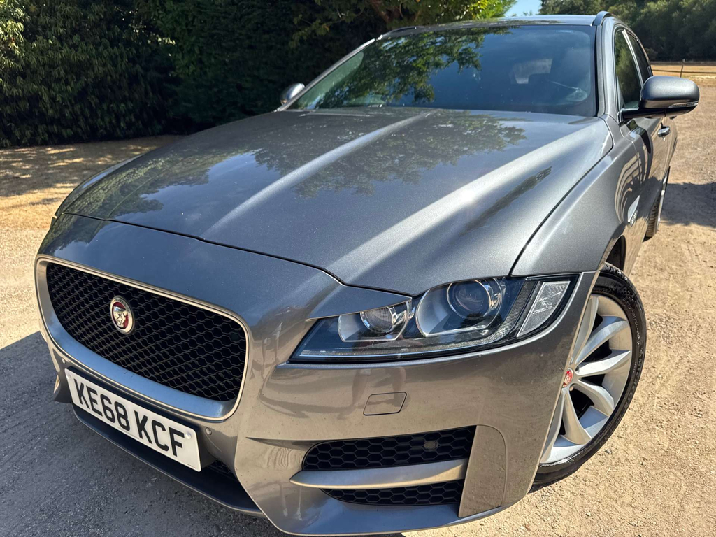Jaguar XF R-sport 5-Door Grey #25