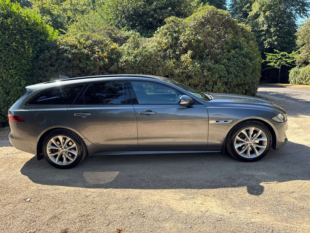 Jaguar XF R-sport 5-Door Grey #40