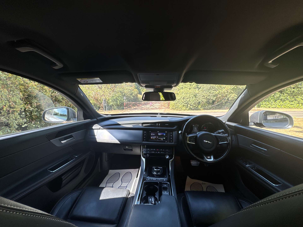 Jaguar XF R-sport 5-Door Grey #17