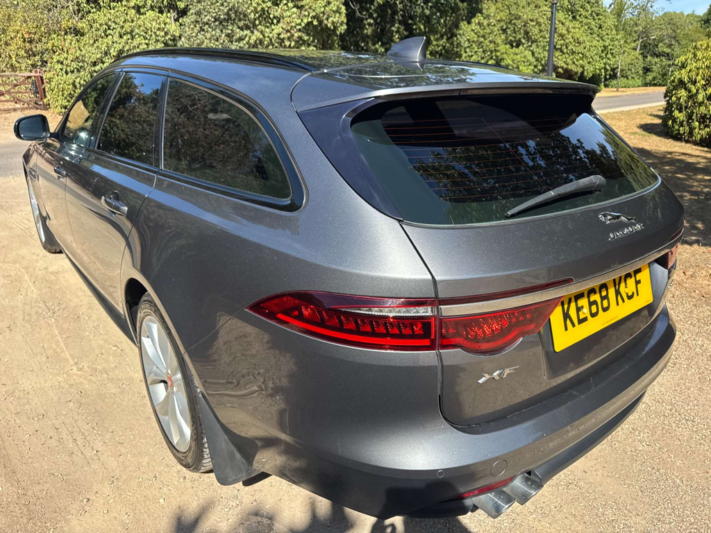 Jaguar XF R-sport D #4