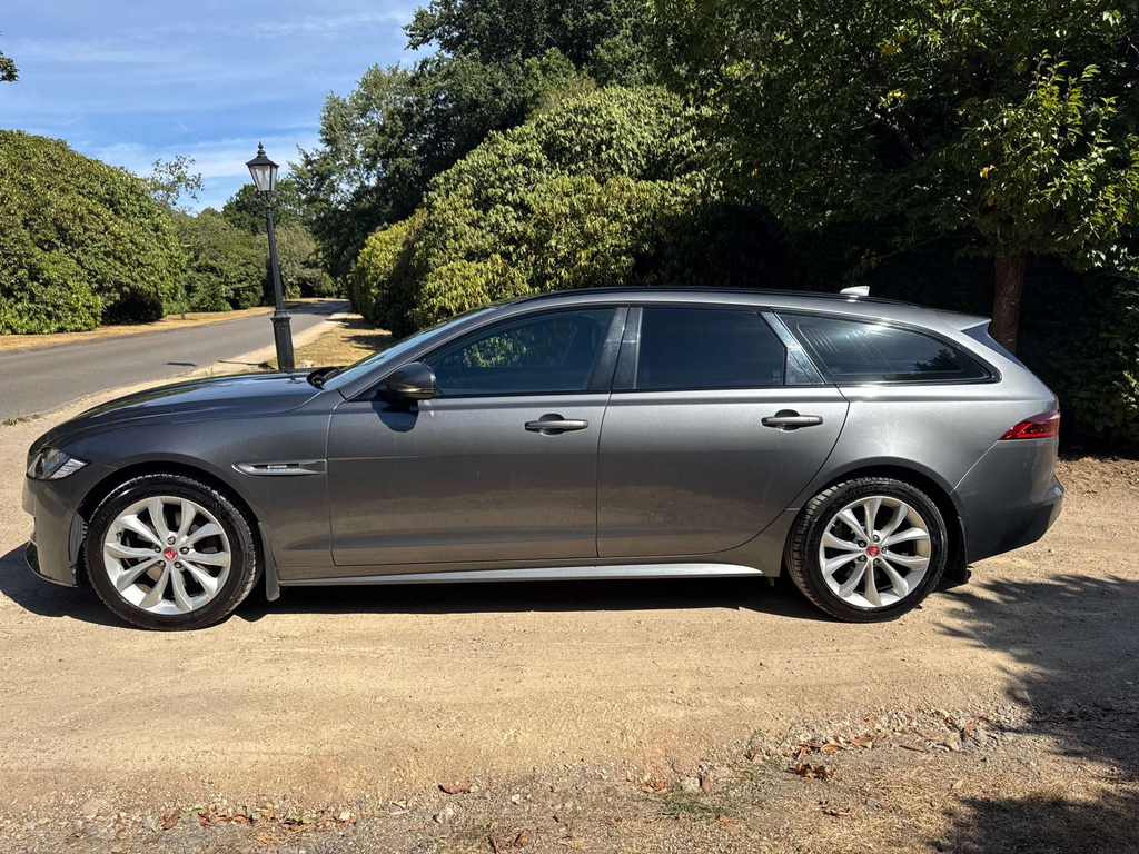 Jaguar XF R-sport 5-Door Grey #39