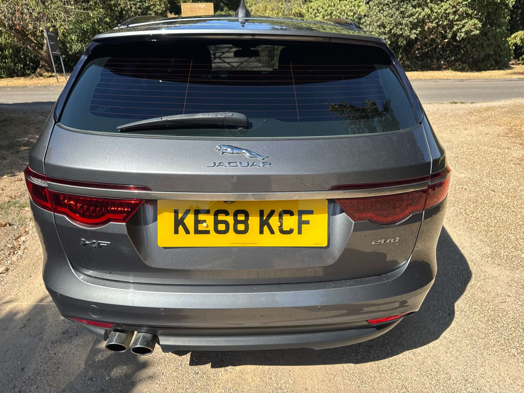 Jaguar XF R-sport 5-Door Grey #27