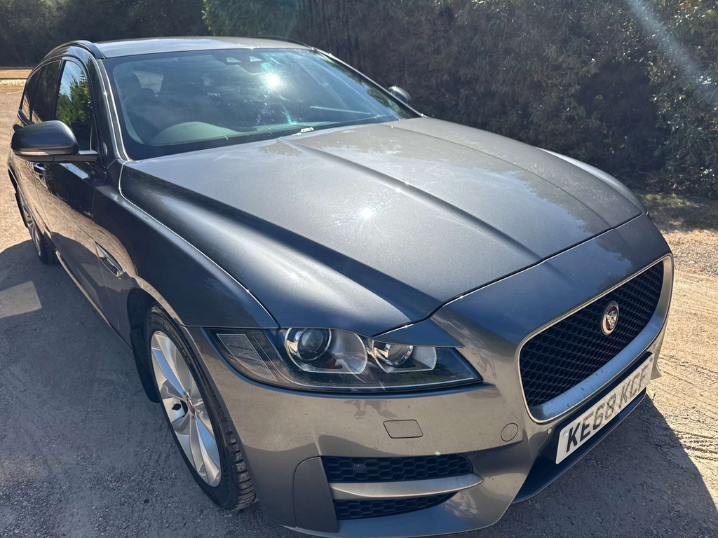 Jaguar XF R-sport 5-Door Grey #31
