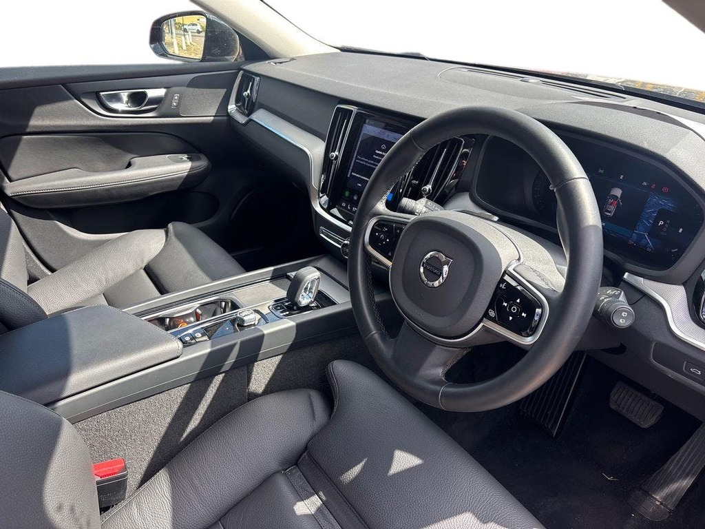 Volvo V60 2.0 B4 Mhev Plus Estate Hybrid Dct Blue #5