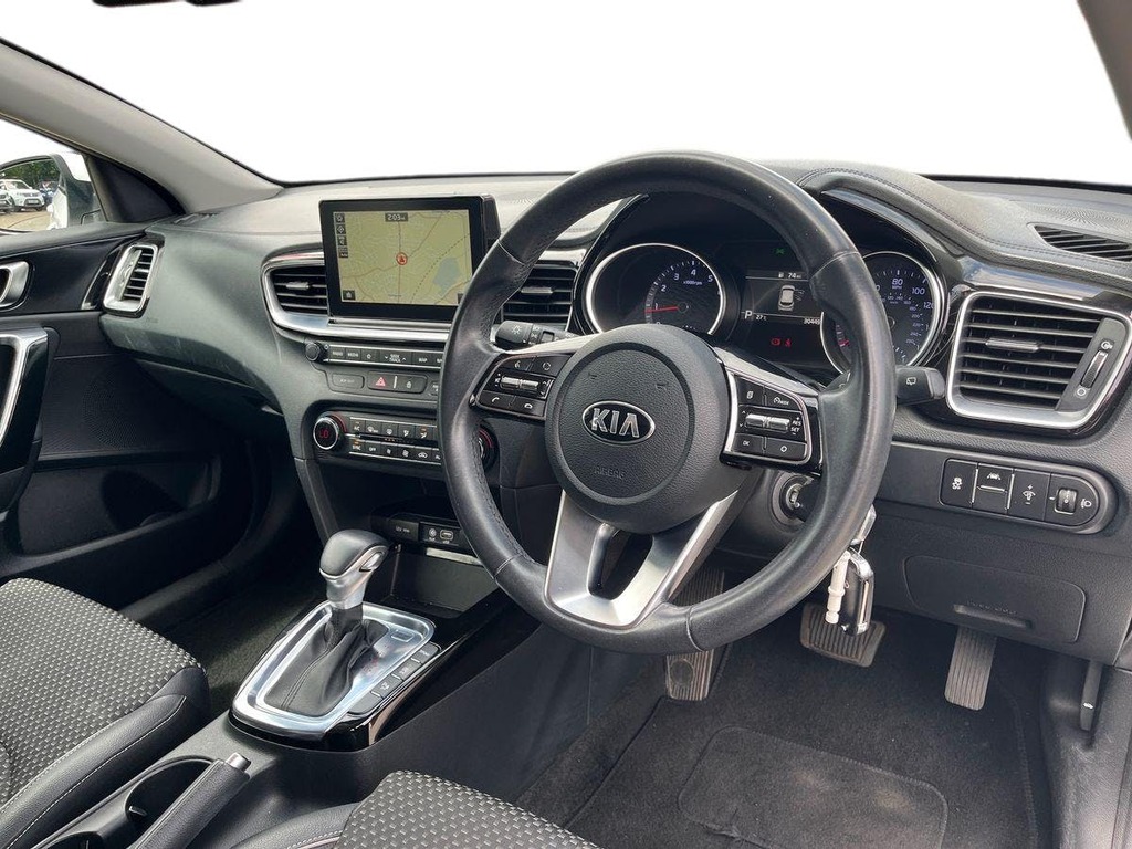Kia Ceed 1.4 T Gdi 3 Hatchback Dct Euro 6 Ss White #5