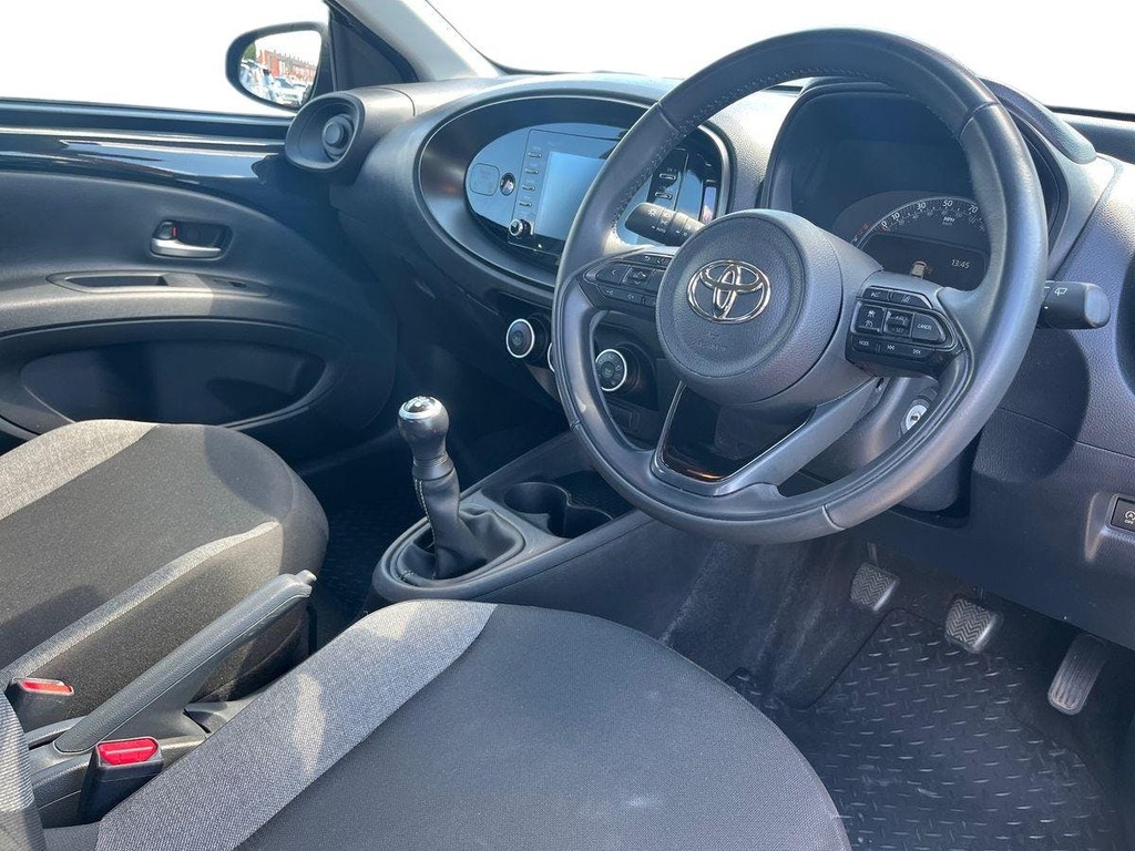 Toyota Aygo X 1.0 Vvt I Pure Hatchback Euro 6 Black #5