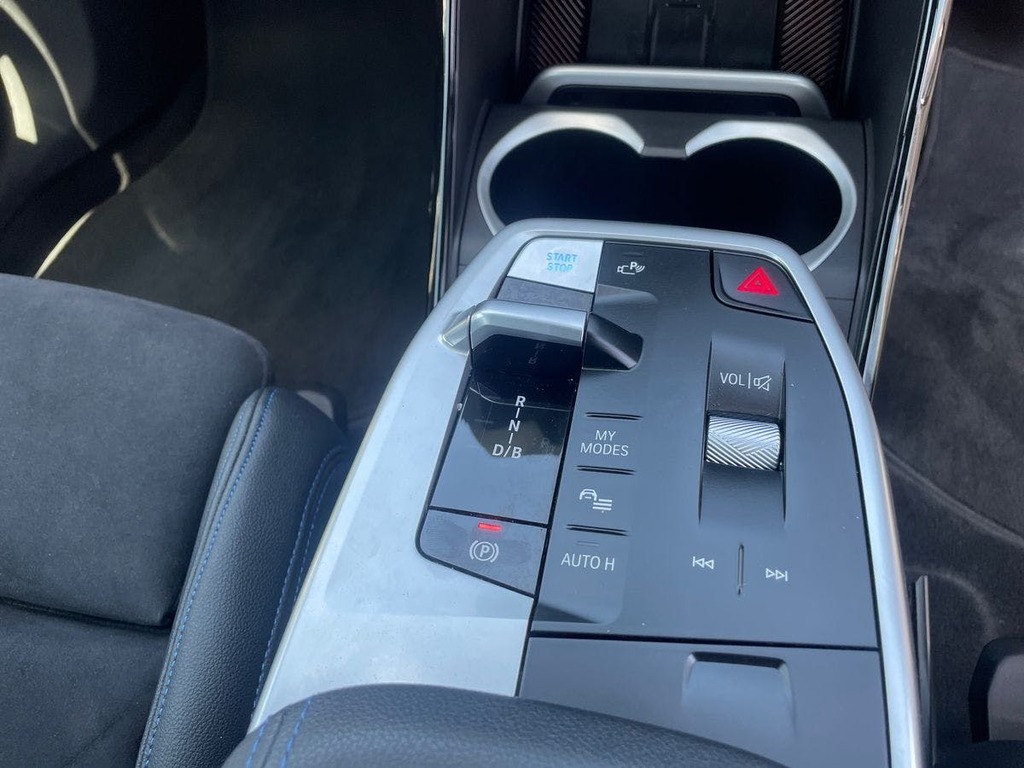 BMW iX1 230Kw Xdrive30 M Sport 65Kwh Techpro Silver #18