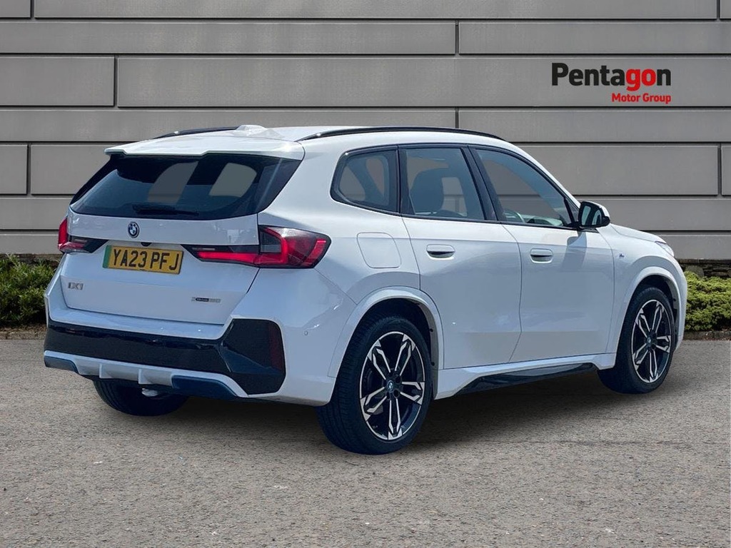 BMW iX1 30 66.5Kwh M Sport Suv Xdrive 1 White #4