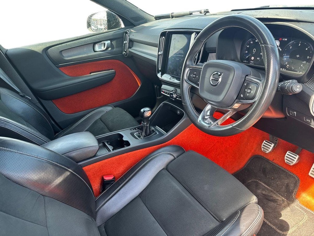 Volvo XC40 2.0 D3 R Design Pro Suv Euro 6 Black #5