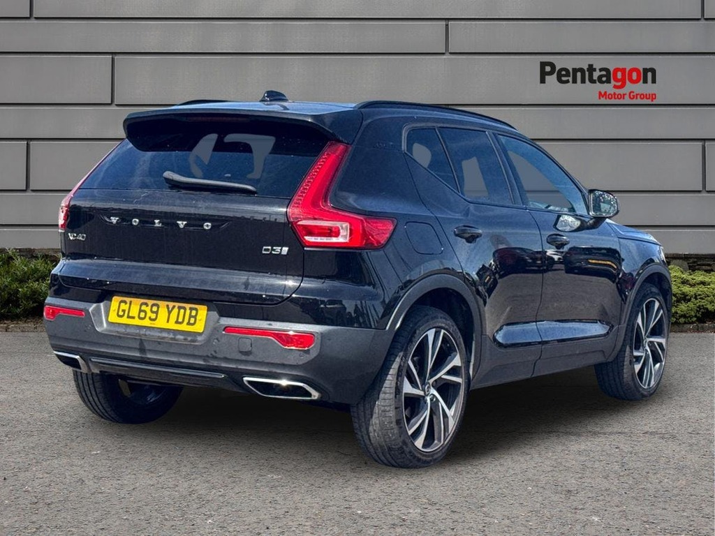 Volvo XC40 2.0 D3 R Design Pro Suv Euro 6 Black #4