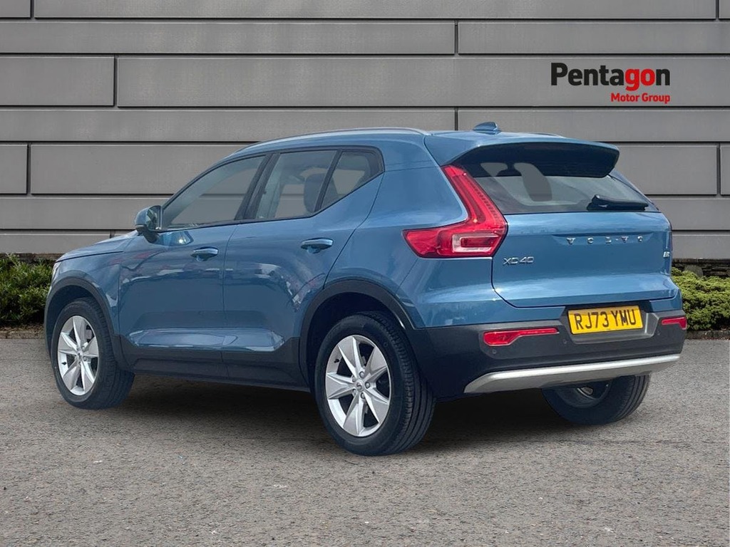 Volvo XC40 2.0 B3 Mhev Core Suv Hybrid Dct Eu Blue #2