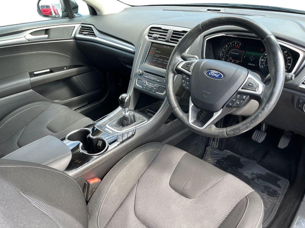 Ford Mondeo 2.0 Tdci Titanium Estate Euro 6 Black #5
