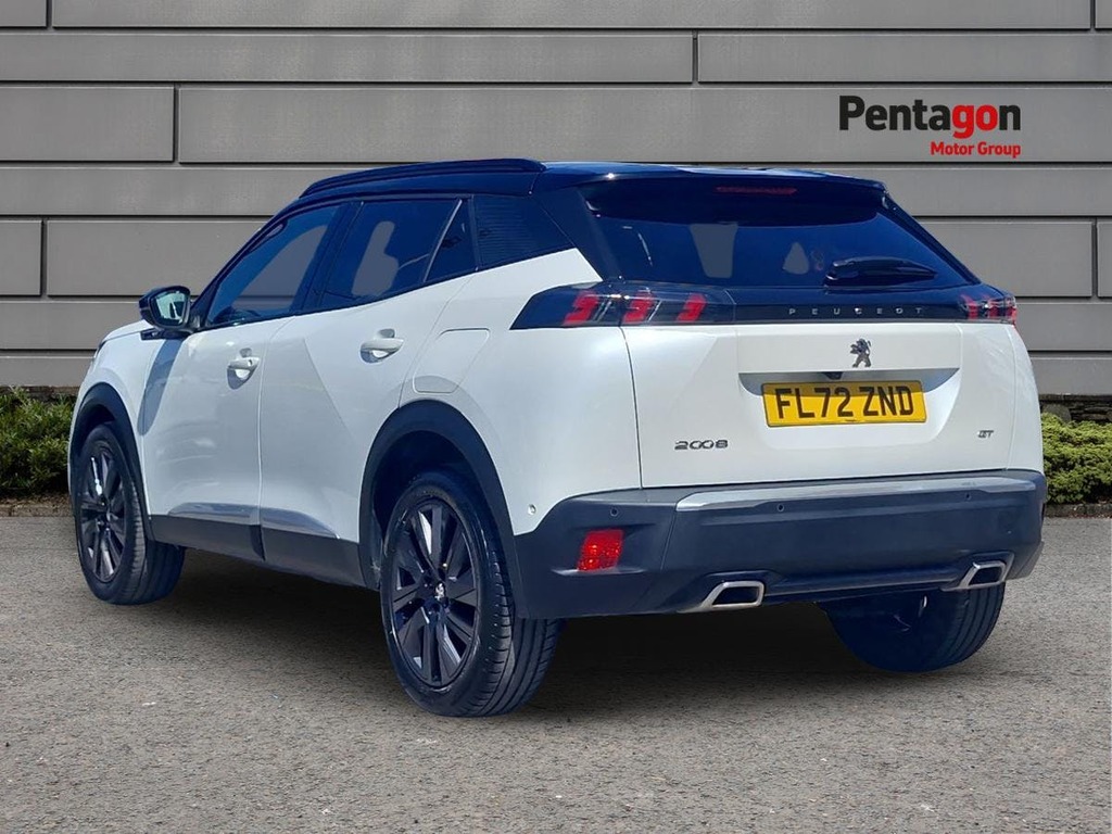 Peugeot 2008 1.2 Puretech Gt Premium Suv Eat Euro 6 White #2