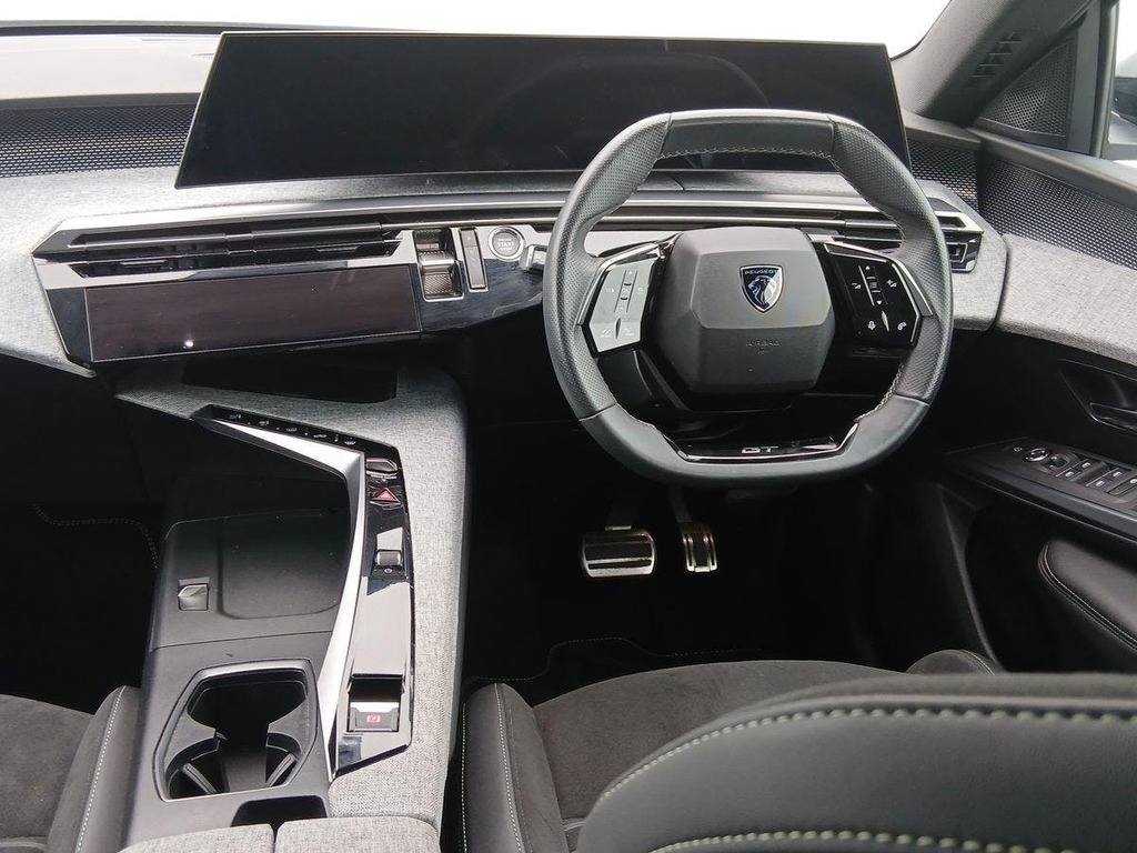 Peugeot 5008 73Kwh Gt Suv 210 Ps AK74VKB White #5