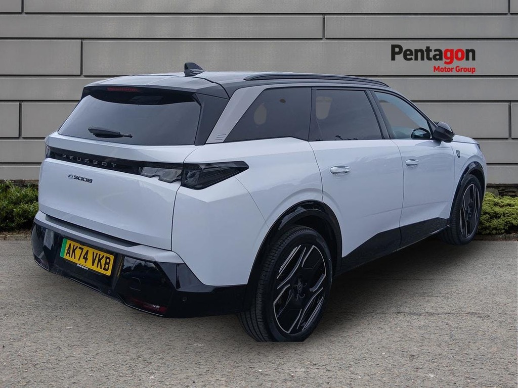 Peugeot 5008 73Kwh Gt Suv 210 Ps AK74VKB White #4