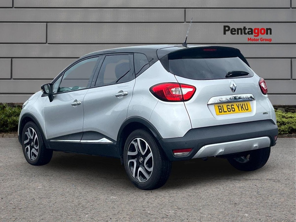Renault Captur 1.5 Dci Energy Signature Nav Suv Black #2