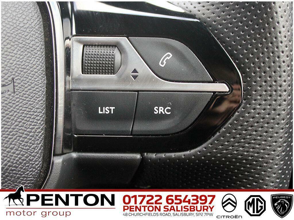 Peugeot 208 1.2 Puretech 100 Allure Grey #38
