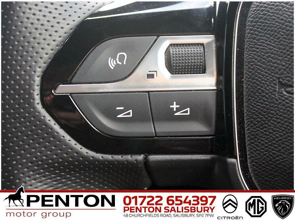 Peugeot 208 1.2 Puretech 100 Allure Grey #12