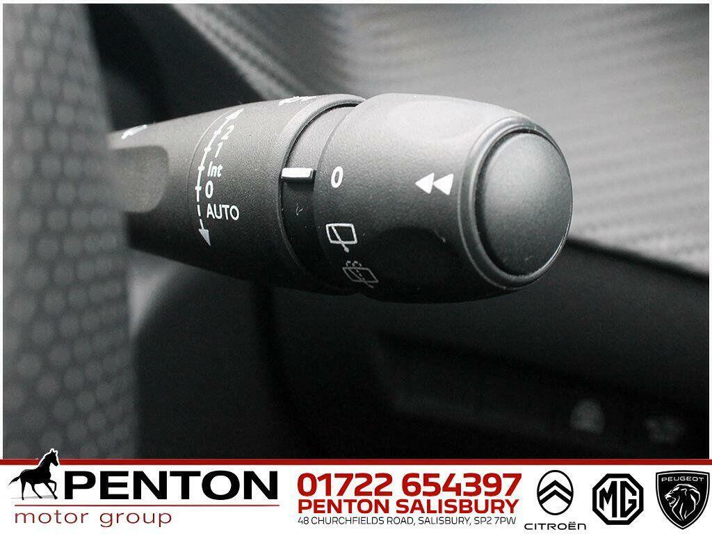 Peugeot 208 1.2 Puretech 100 Allure Grey #14