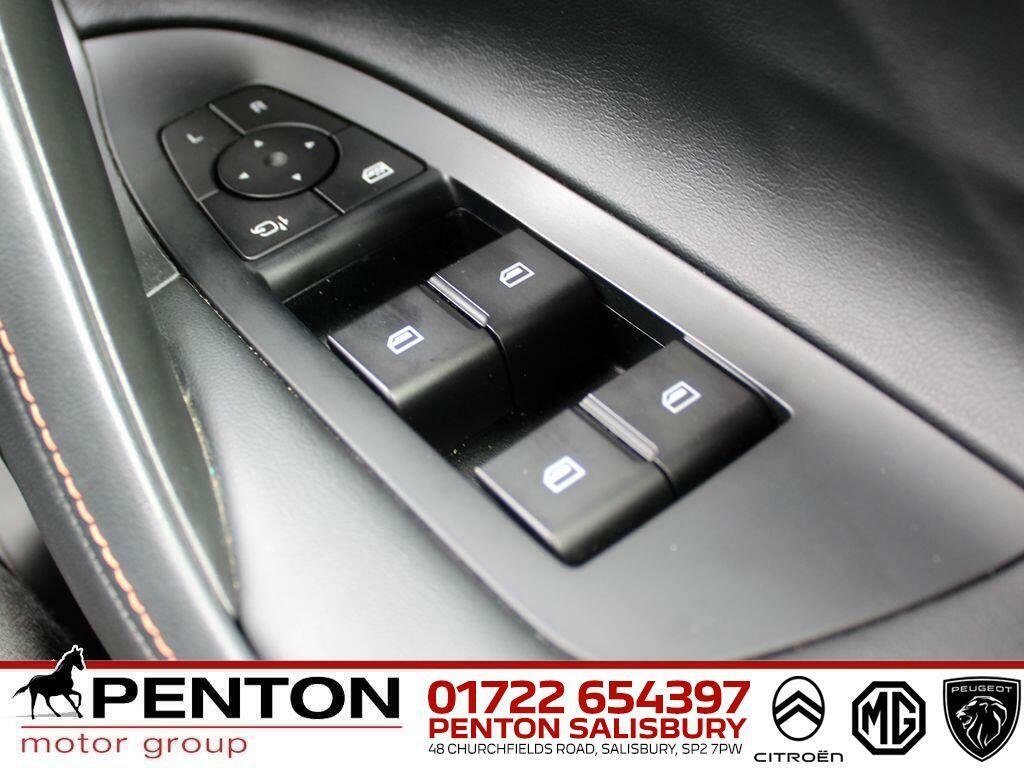 MG HS 1.5 T Gdi 24.7Kwh Trophy Suv Plug In Hy Black #16